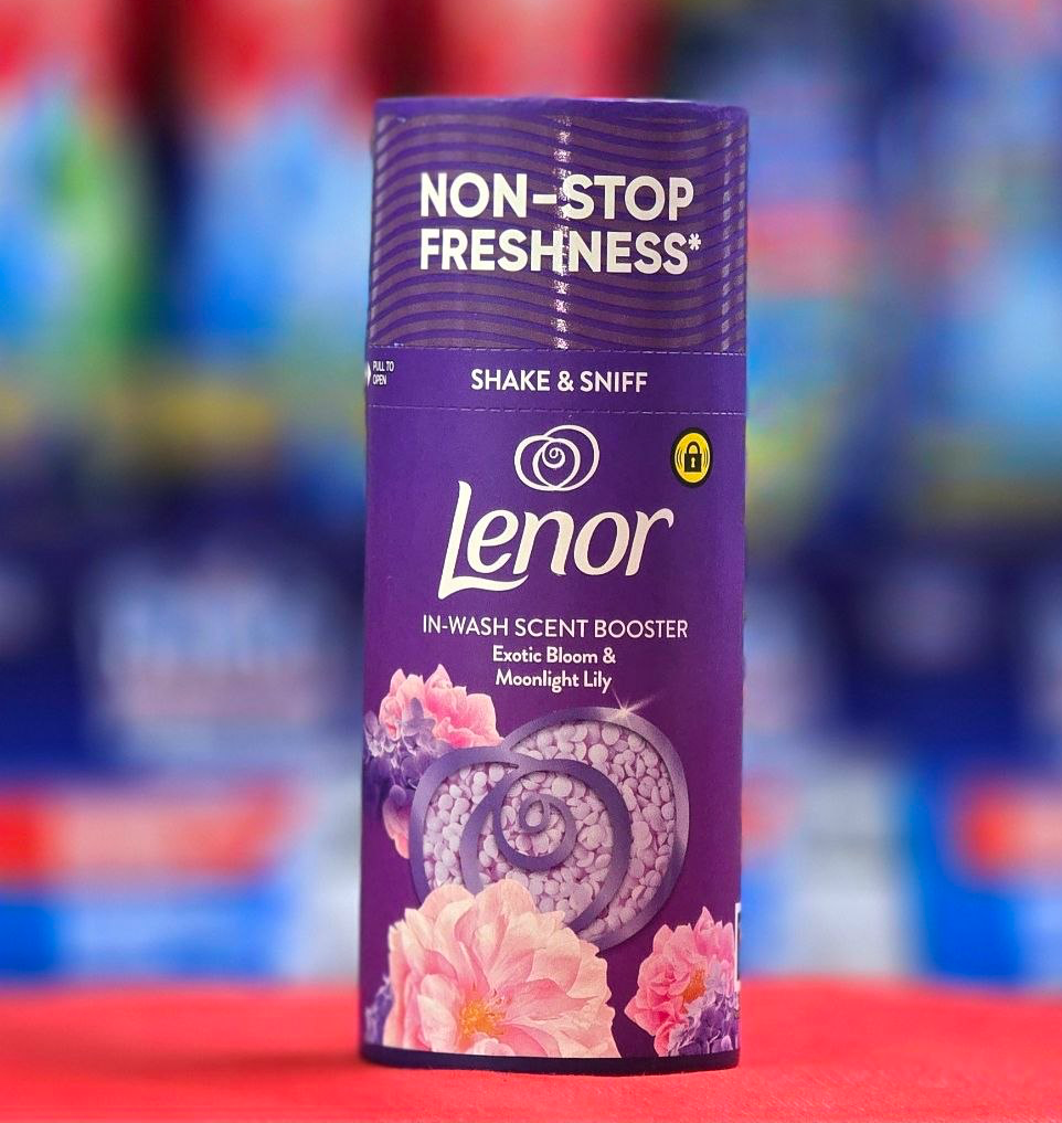 دانه های خوشبو کننده لباس لنور Lenor رایحه Exotic Bloom بسته 155 گرمی