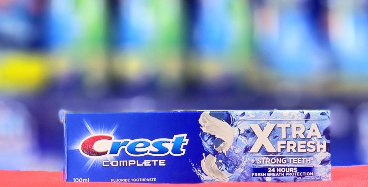خمیر دندان کرست کومبلیت مدل XTRA FRESH حجم 100میل
